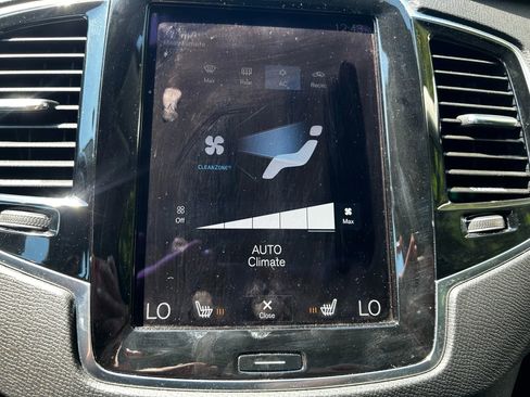 Used 2016 Volvo XC90 T6 Momentum w/ Momentum Plus Package image 22