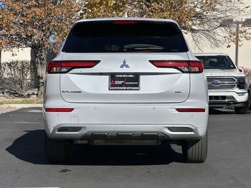 Used 2024 Mitsubishi Outlander SEL image 6