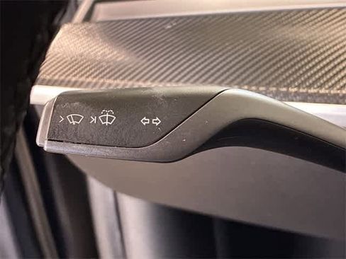 Used 2020 Tesla Model Y Long Range image 28