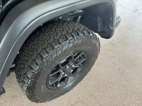 Certified 2024 Jeep Wrangler Unlimited AWD/4WD image 14