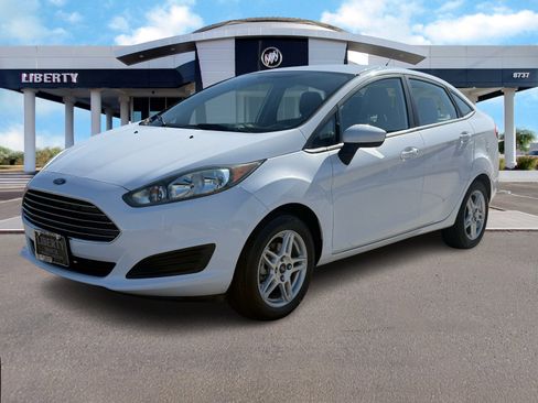 Used 2019 Ford Fiesta SE image 7