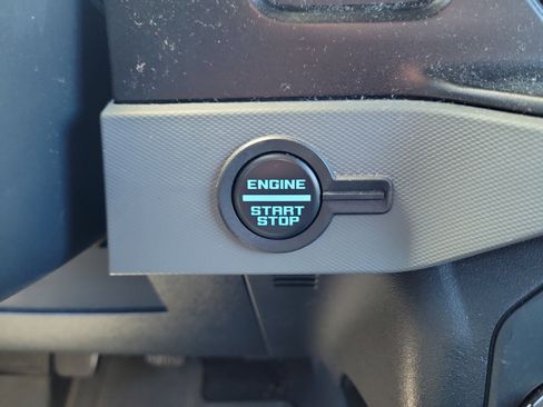 Used 2022 Ford Bronco Big Bend w/ Sasquatch Package AWD/4WD image 26