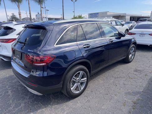 Used 2022 Mercedes-Benz GLC 300 4MATIC image 3