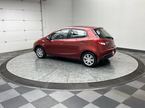 Used 2014 MAZDA MAZDA2 Sport FWD image 2
