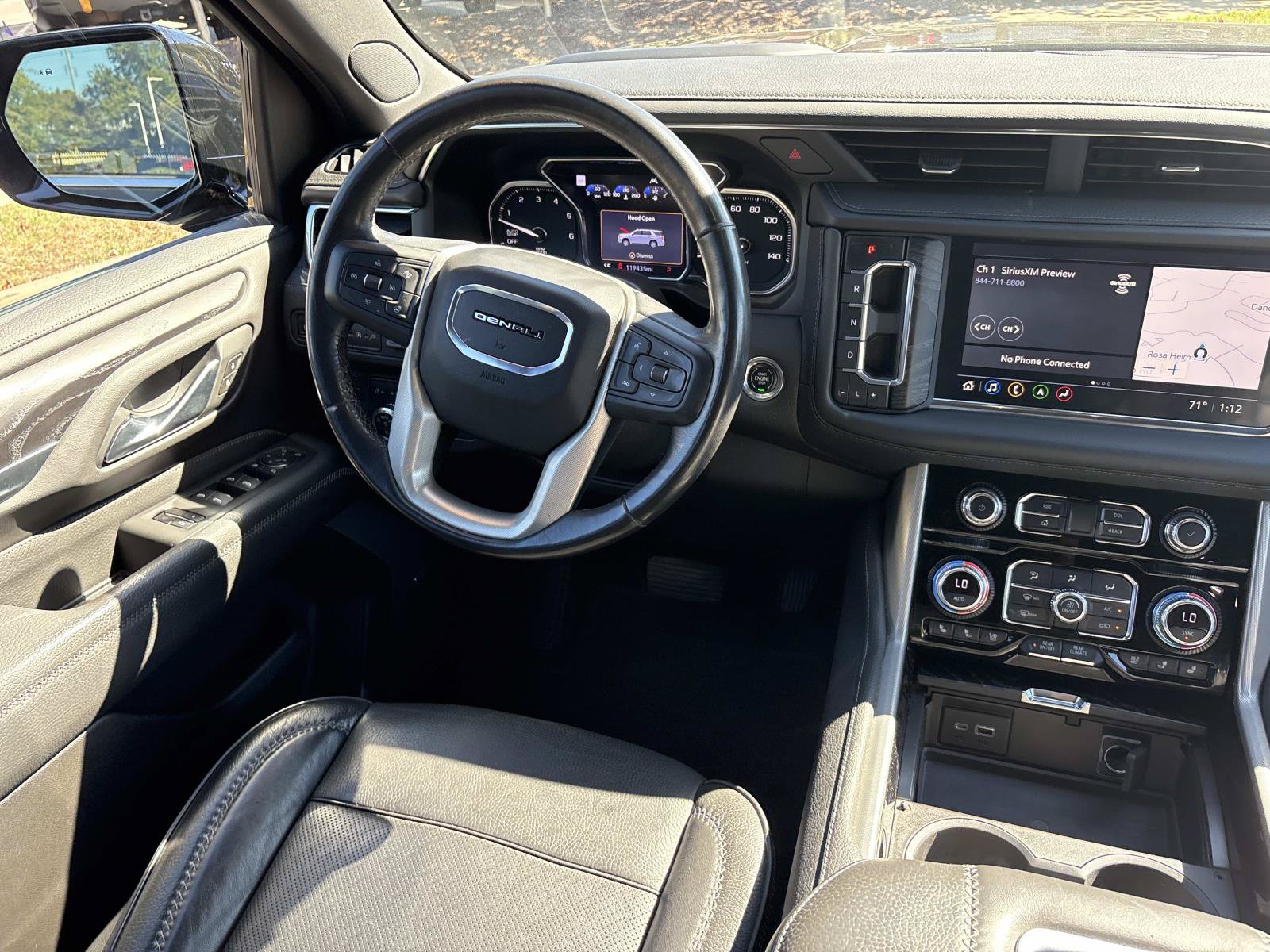 Used 2021 GMC Yukon Denali w/ Denali Premium Package AWD/4WD image 28