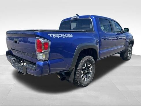 Used 2022 Toyota Tacoma TRD Off-Road w/ Technology Package AWD/4WD image 5