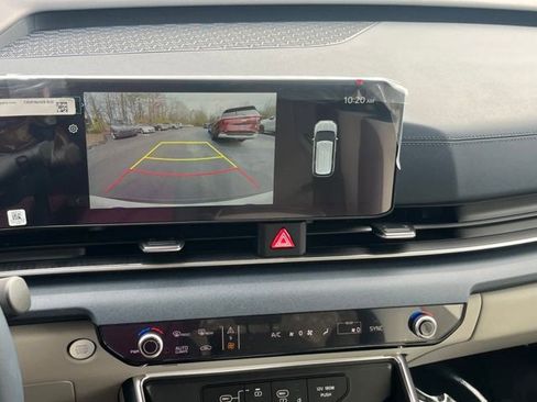 New 2026 Kia Carnival EX image 19