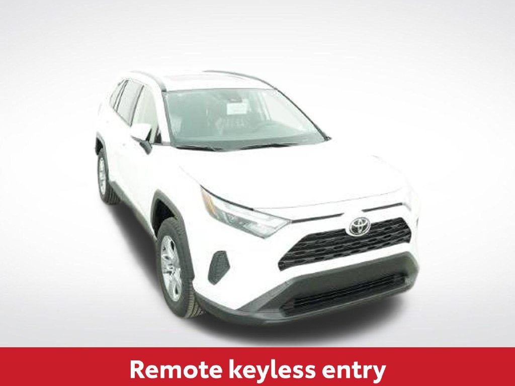 Used 2025 Toyota RAV4 XLE w/ Convenience Package AWD/4WD image 18