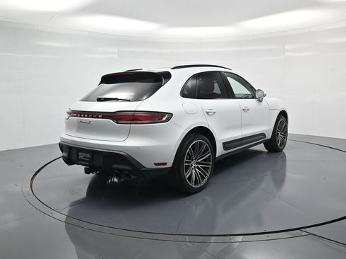 Certified 2026 Porsche Macan S AWD/4WD image 30