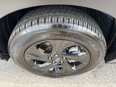 Used 2024 Subaru Crosstrek 2.0i w/ Crosstrek Mirror Package image 12