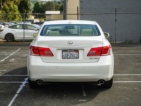 Used 2011 Lexus ES 350 image 5