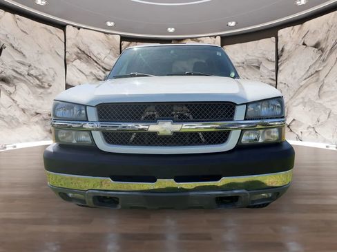 Used 2004 Chevrolet Silverado 3500 LS w/ Heavy-Duty Power Package image 2