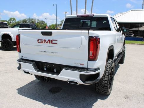 Used 2023 GMC Sierra 1500 AT4 w/ Technology Package AWD/4WD image 12