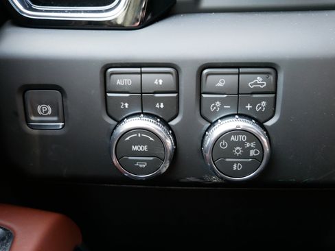 New 2026 GMC Sierra 2500 Denali Ultimate w/ Max Trailering Package image 22