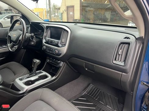 Used 2019 Chevrolet Colorado LT w/ LT Convenience Package image 16