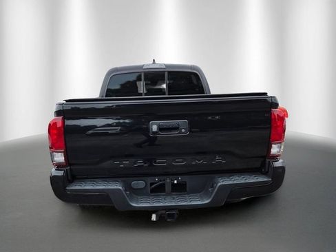 Used 2022 Toyota Tacoma SR w/ SR Convenience Package RWD image 3