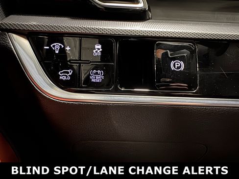 Certified 2024 Kia Sportage SX Prestige image 13