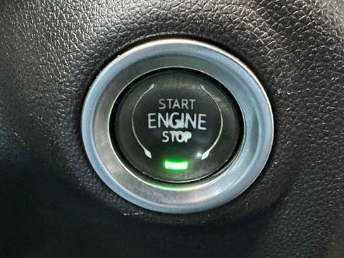 Used 2022 GMC Sierra 2500 Denali image 35