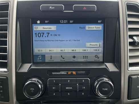 Used 2016 Ford F150 Lariat image 13