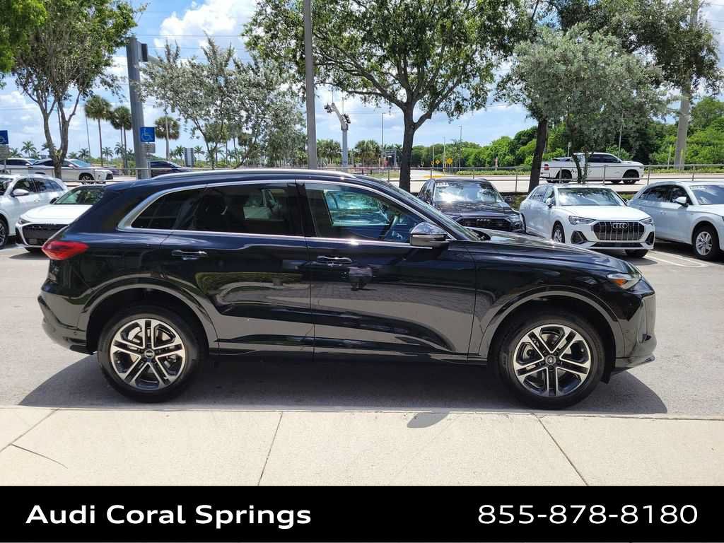 Used 2025 Audi Q5 Premium w/ Convenience Package AWD/4WD image 9
