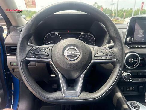 Used 2024 Nissan Sentra SV FWD image 21