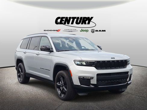 Used 2024 Jeep Grand Cherokee L Limited w/ Black Appearance Package image 1