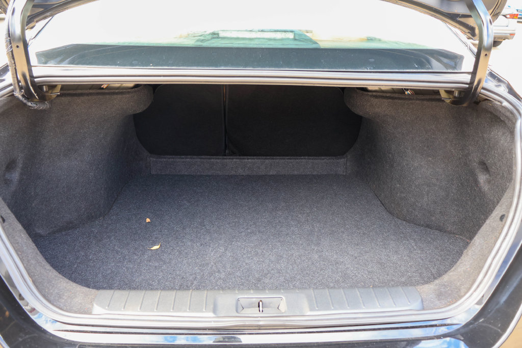 Used 2024 Nissan Sentra SV w/ SV Premium Package FWD image 26