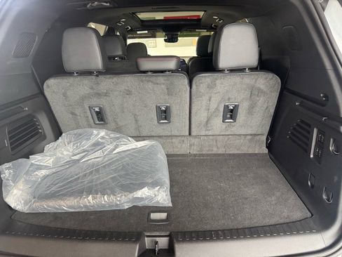 Used 2024 Chevrolet Traverse RS w/ LPO, Floor Liner Package image 9