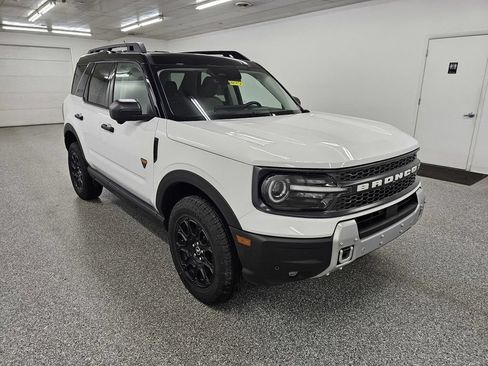 New 2025 Ford Bronco Sport Badlands w/ Badlands Tech Package AWD/4WD image 4