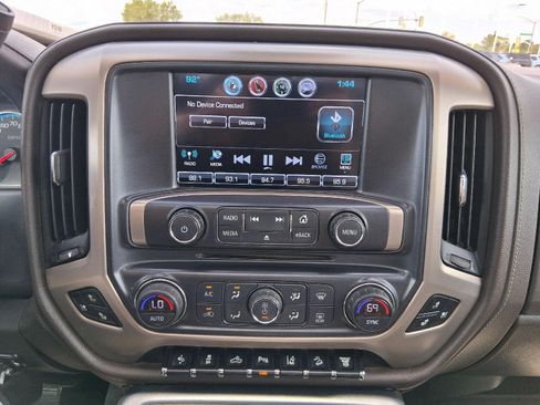 Used 2018 GMC Sierra 2500 Denali w/ Duramax Plus Package AWD/4WD image 35