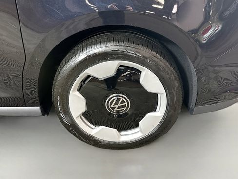 New 2025 Volkswagen ID. Buzz Pro S image 31