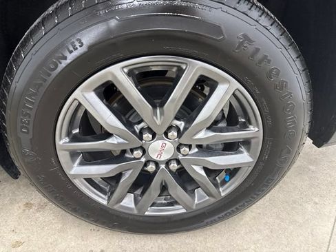 Used 2019 GMC Acadia SLT AWD/4WD image 13