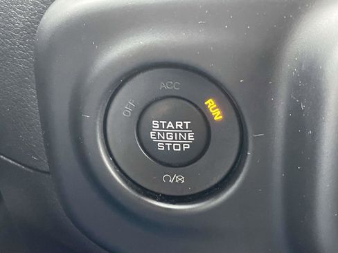 Used 2022 Jeep Wrangler Unlimited Sahara w/ Cold Weather Group image 7