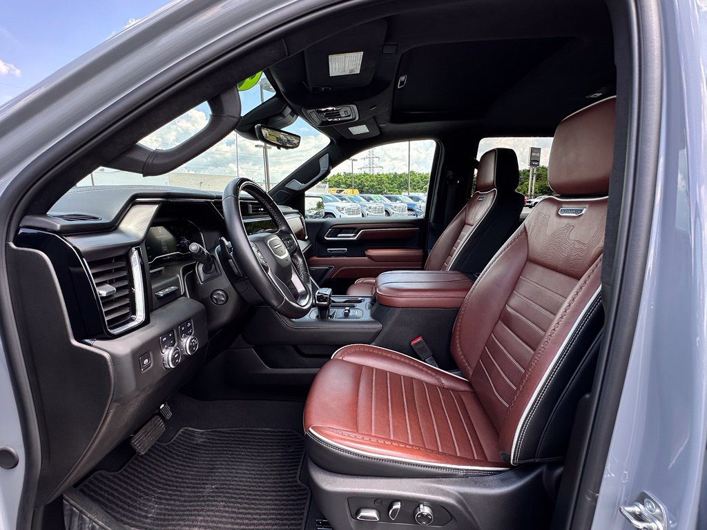 Certified 2025 GMC Sierra 1500 Denali Ultimate AWD/4WD image 19