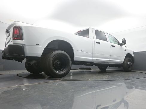 New 2026 RAM 3500 Tradesman AWD/4WD image 64
