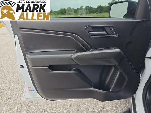 Used 2025 Chevrolet Colorado Trail Boss AWD/4WD image 22