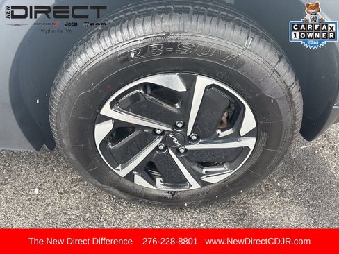 Used 2023 Kia Sportage LX image 9