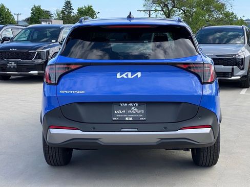 New 2026 Kia Sportage EX FWD image 5