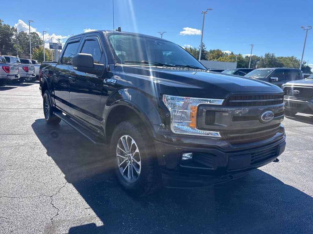 Used 2020 Ford F150 XLT w/ Equipment Group 302A Luxury AWD/4WD image 4