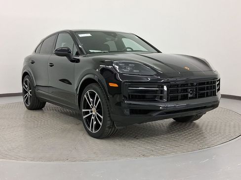 Certified 2024 Porsche Cayenne Coupe AWD/4WD image 8