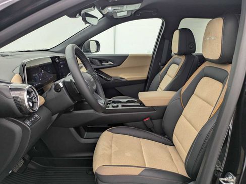 New 2026 Chevrolet Equinox ACTIV w/ Convenience Package III AWD/4WD image 16