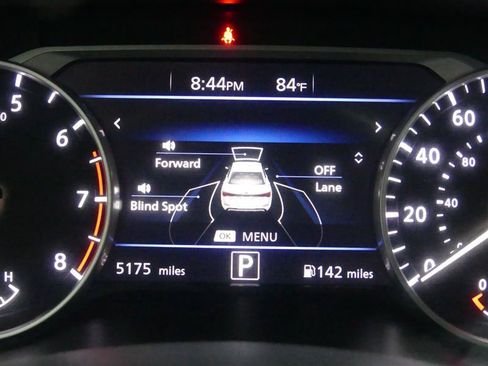 Used 2022 Nissan Sentra SR FWD image 33