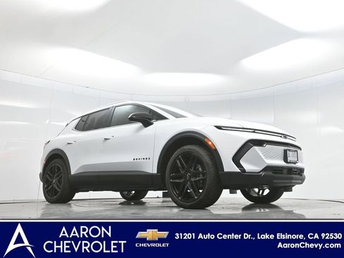 New 2026 Chevrolet Equinox EV LT image 2