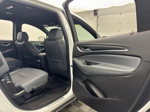 Used 2023 Buick Enclave Essence w/ LPO, Floor Liner Package FWD image 38