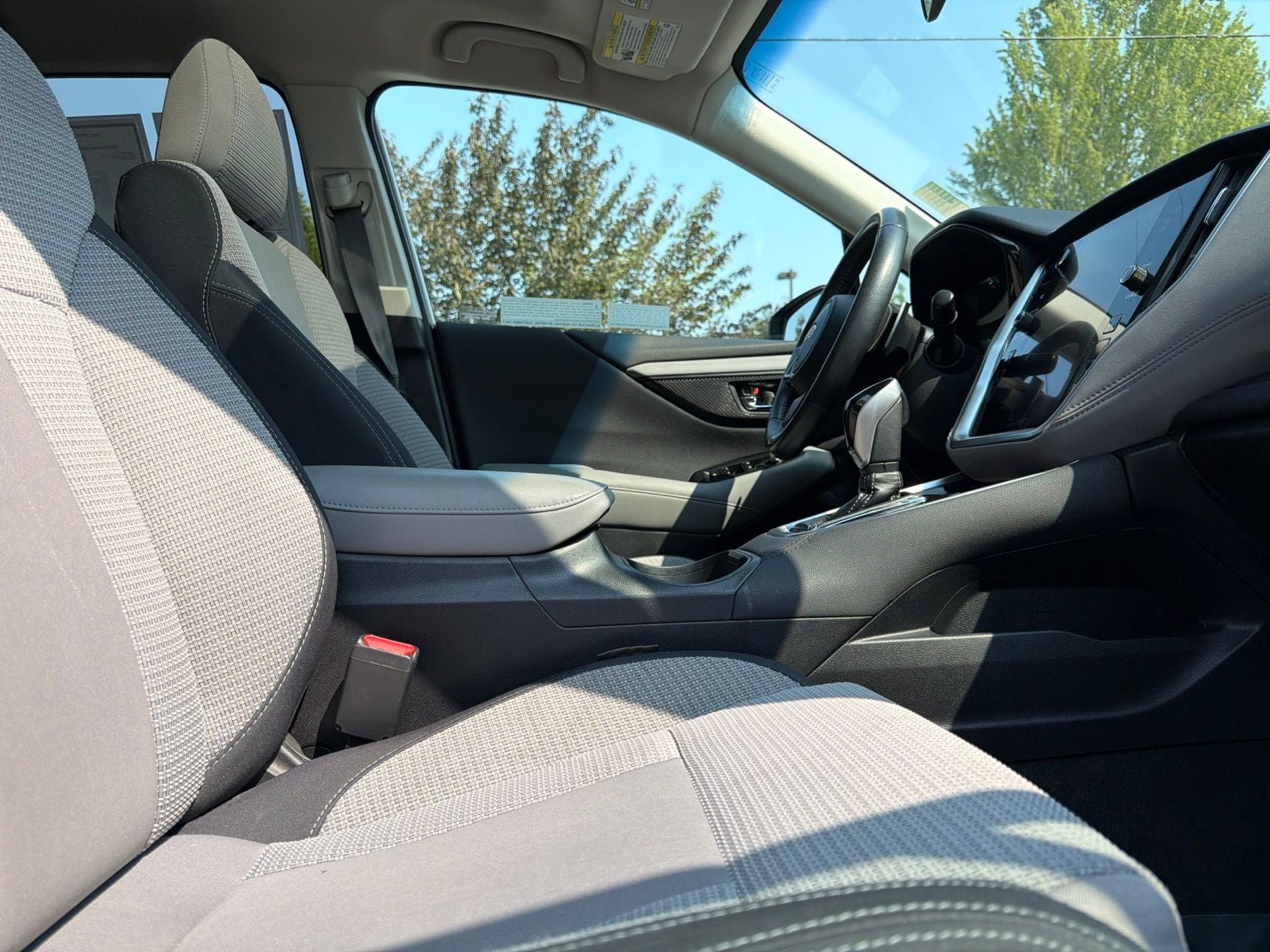 Used 2022 Subaru Outback Premium AWD/4WD image 16