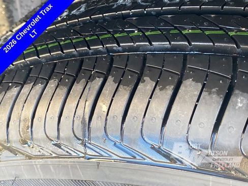 New 2026 Chevrolet Trax LT w/ Driver Confidence Package image 17