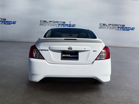 Used 2018 Nissan Versa SV image 6