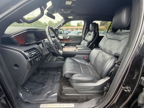 Used 2024 Lincoln Navigator Reserve AWD/4WD image 10