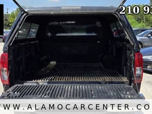 Used 2012 Nissan Frontier SV AWD/4WD image 25
