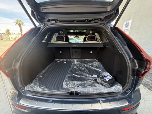 New 2026 Volvo XC60 B5 Plus w/ Protection Package Premier image 26